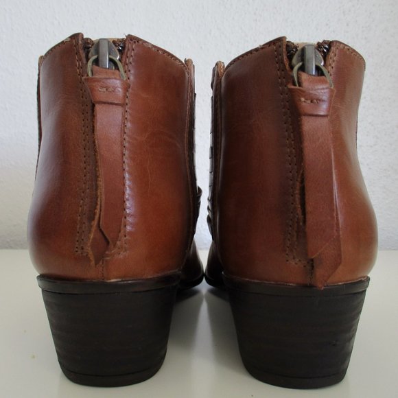 Clarks Artisan Spye Celeste Tan Leather Ankle Boot - Picture 8 of 15